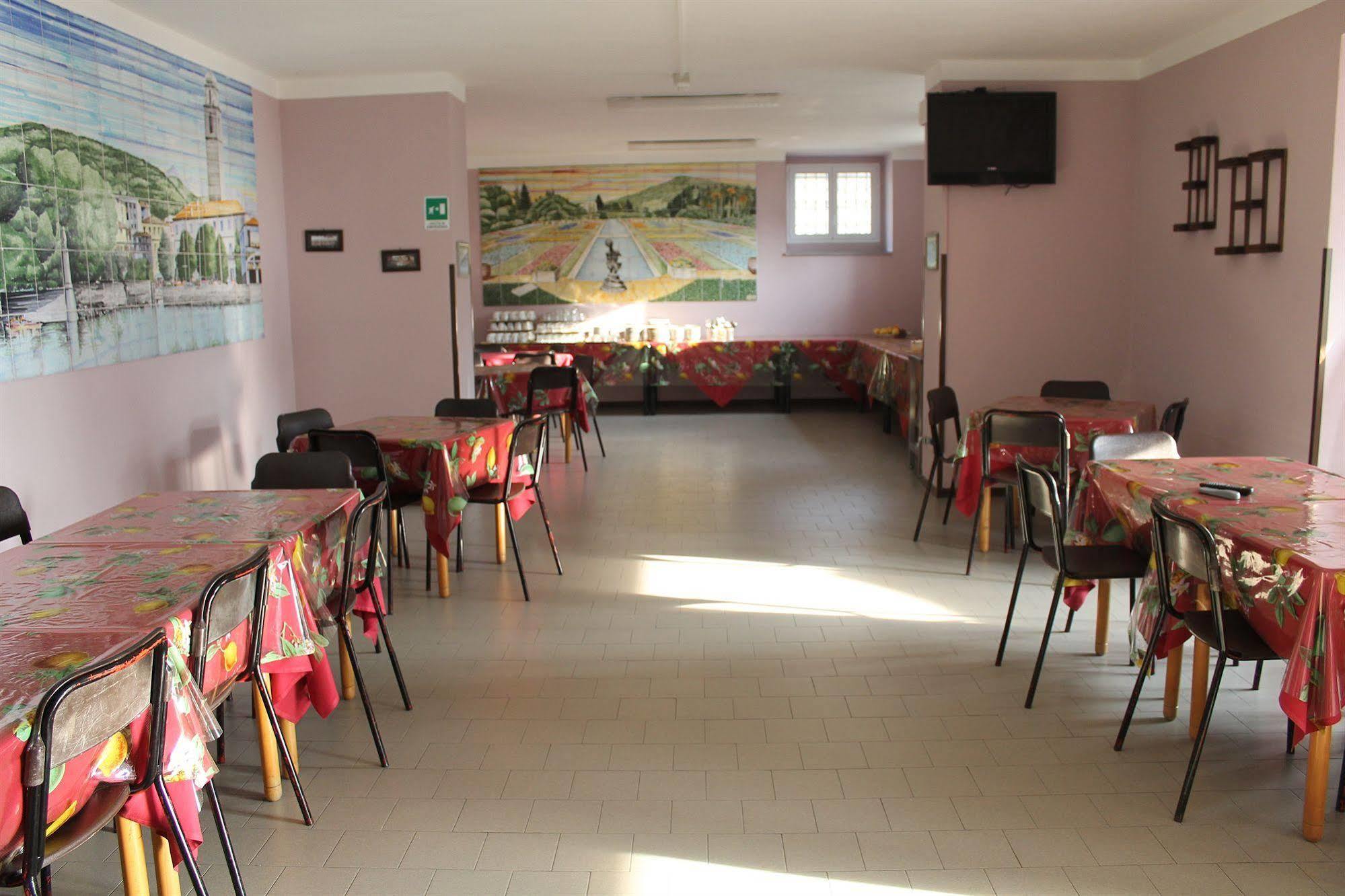 Ostello Verbania Exterior foto