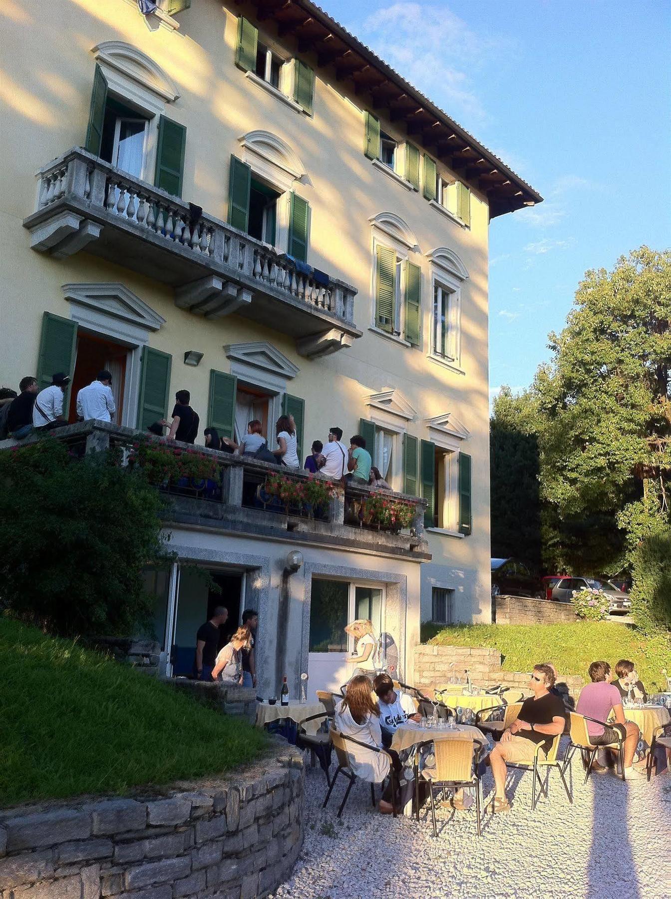 Ostello Verbania Exterior foto